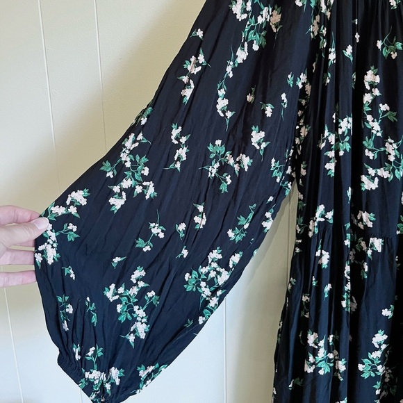 Old Navy Black Floral Square Neck Flowy Sleeve Button Front Maxi Dress X… - Picture 5 of 11